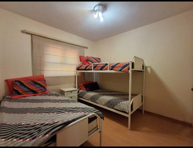 2 BEDROOM TOWNHOUSE FOR SALE IN PEACEHAVEN